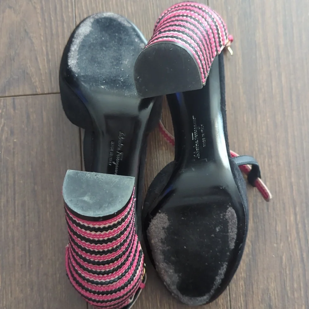 Salvatore Ferragamo Black/Pink Suede And Leather Fergie T-Strap Pumps - Picture 12 of 13